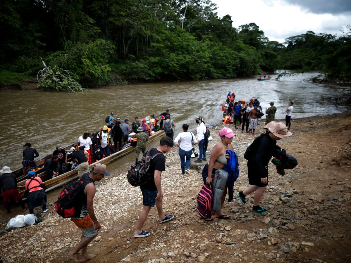 Más de 100.000 migrantes han cruzado el Darién en lo que va de año, según Panamá
