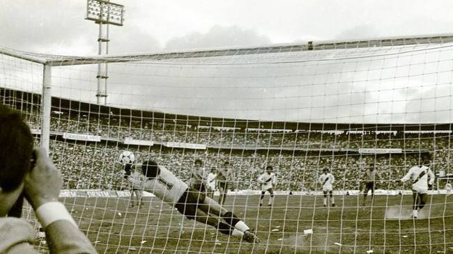 Con arma de fuego habrían golpeado y robado al exarquero del América de Cali. Crédito: Redes/Facebook.