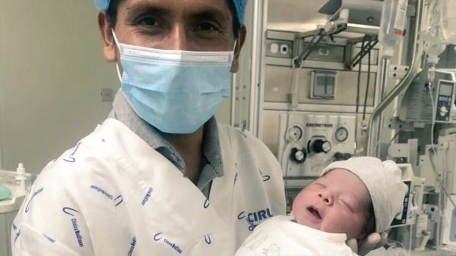 Nairo Quintana presenta a su nuevo hijo por Twitter. Foto: Twitter