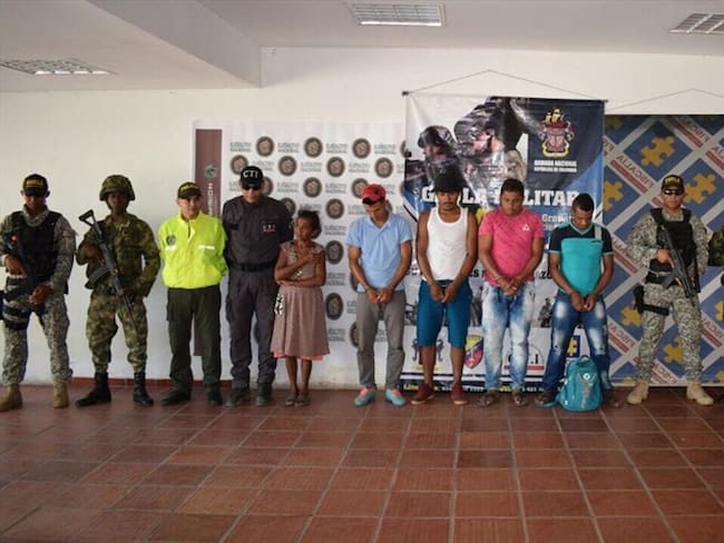 Capturan cinco presuntos miembros del Clan del Golfo en Bolívar. Foto: Prensa Armada Nacional.
