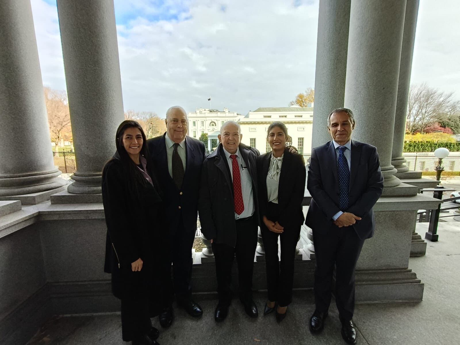 Comisionado de paz Otty Patiño sostuvo reuniones en Washington con funcionarios de la Casa Blanca. Foto: Embajada de Colombia en Washington DC