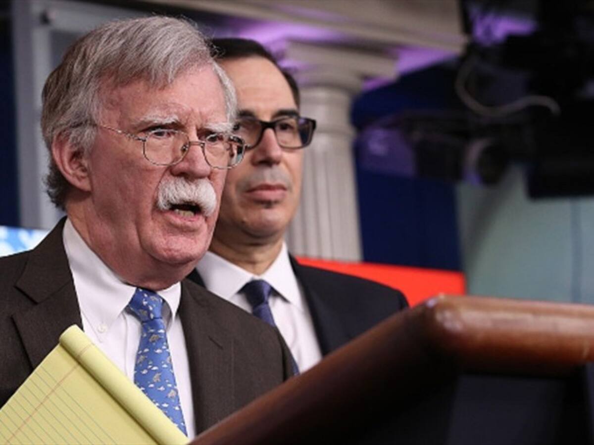 John Bolton se jacta de haber organizado golpes de Estado