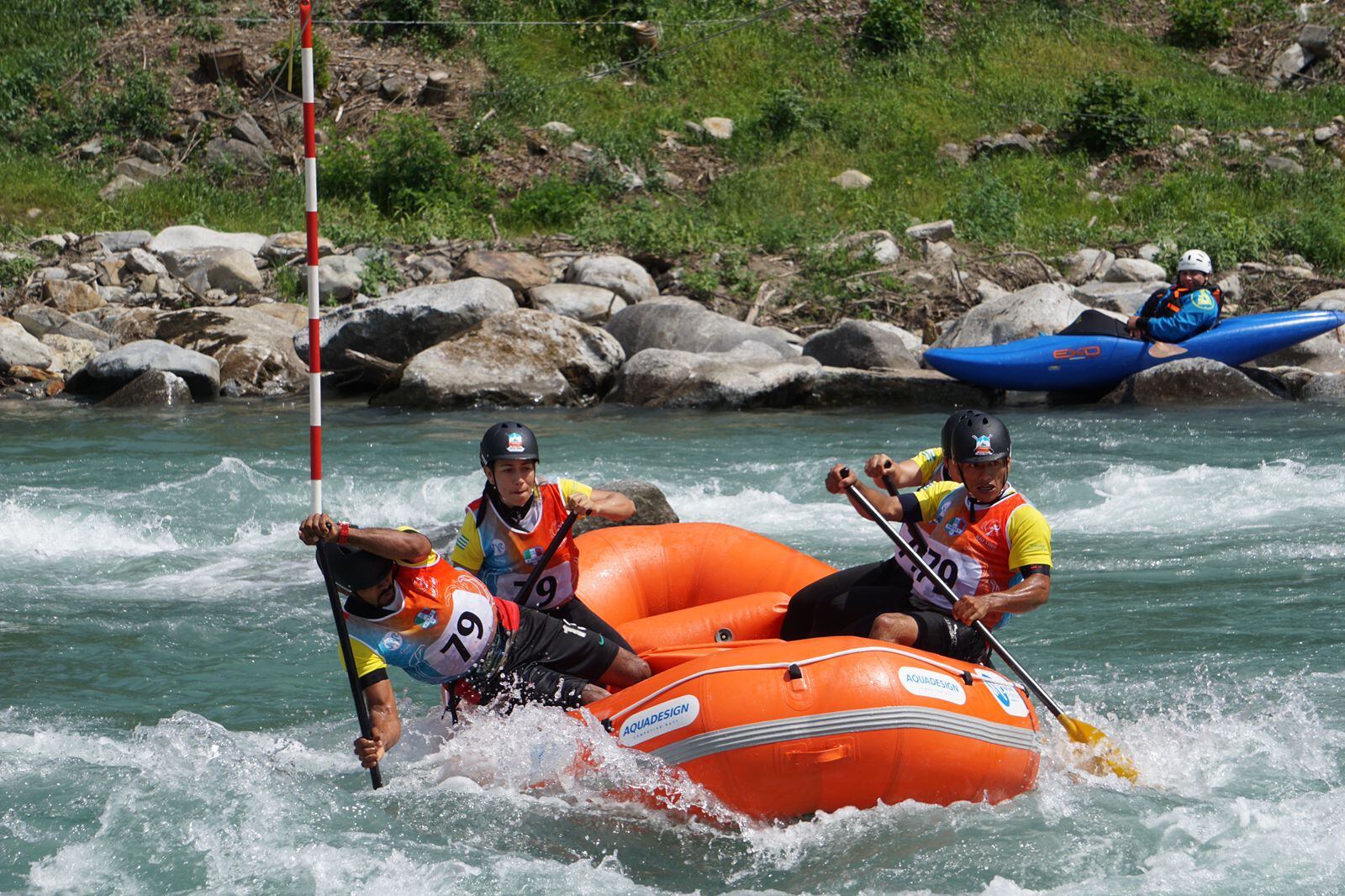 El Club Deportivo de Rafting Remando por la Paz nació con el objetivo de fortalecer el proceso de construcción de paz en la región de la Zona de Reserva Campesina El Pato-Balsillas y también para realizar recorridos turísticos a través de la empresa Caguán Expeditions. | Foto: cortesía