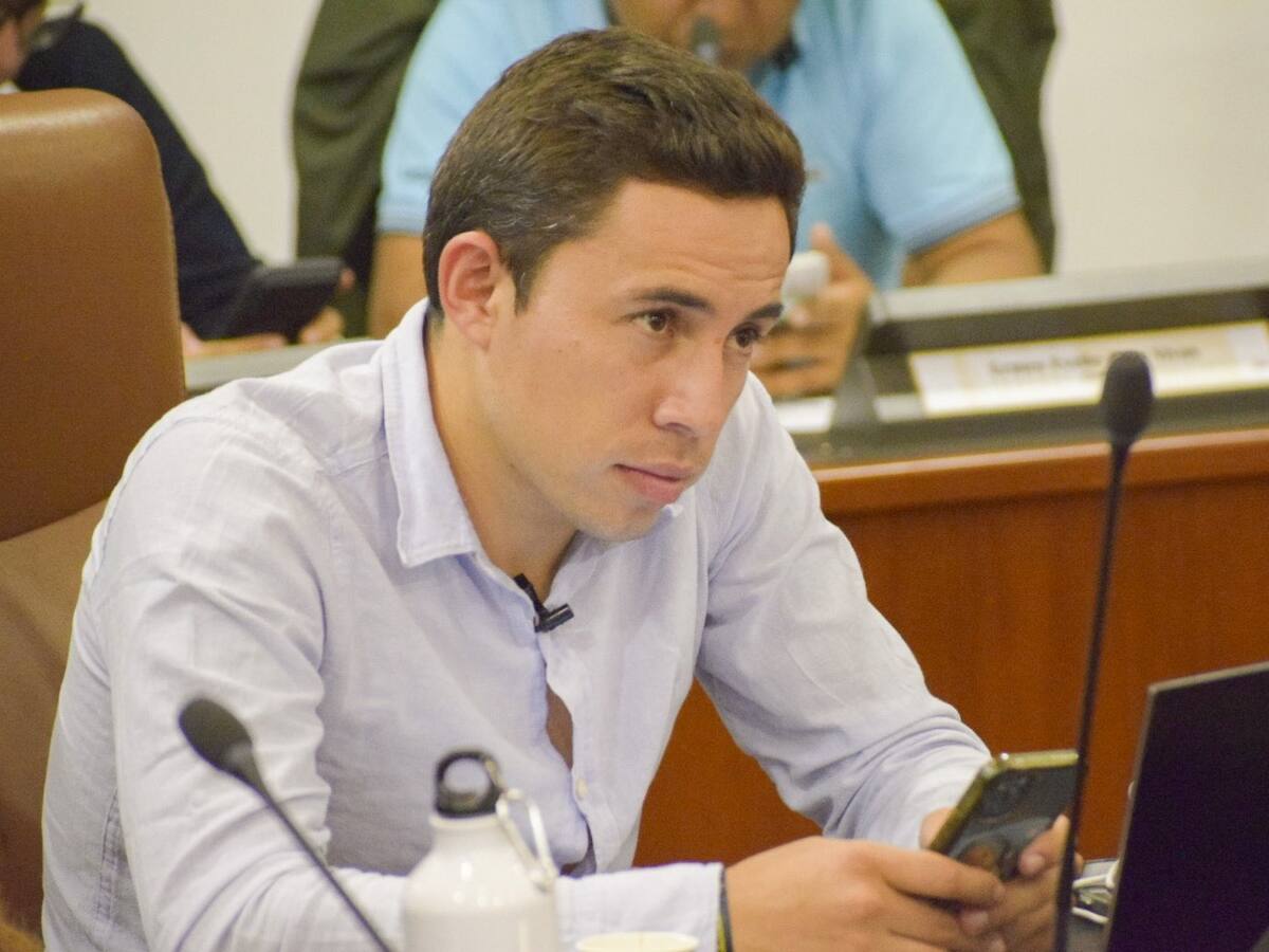 Congreso no puede ser apéndice del Gobierno: Cristian Avendaño por Presidencia de Cámara