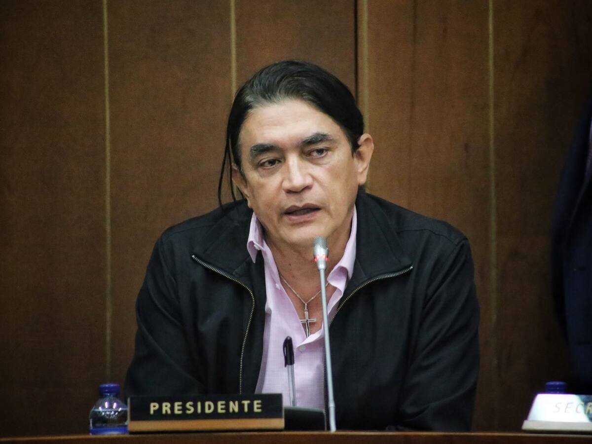 No se gobierna con enemigos: Gustavo Bolívar pide no renovar contratos a uribistas