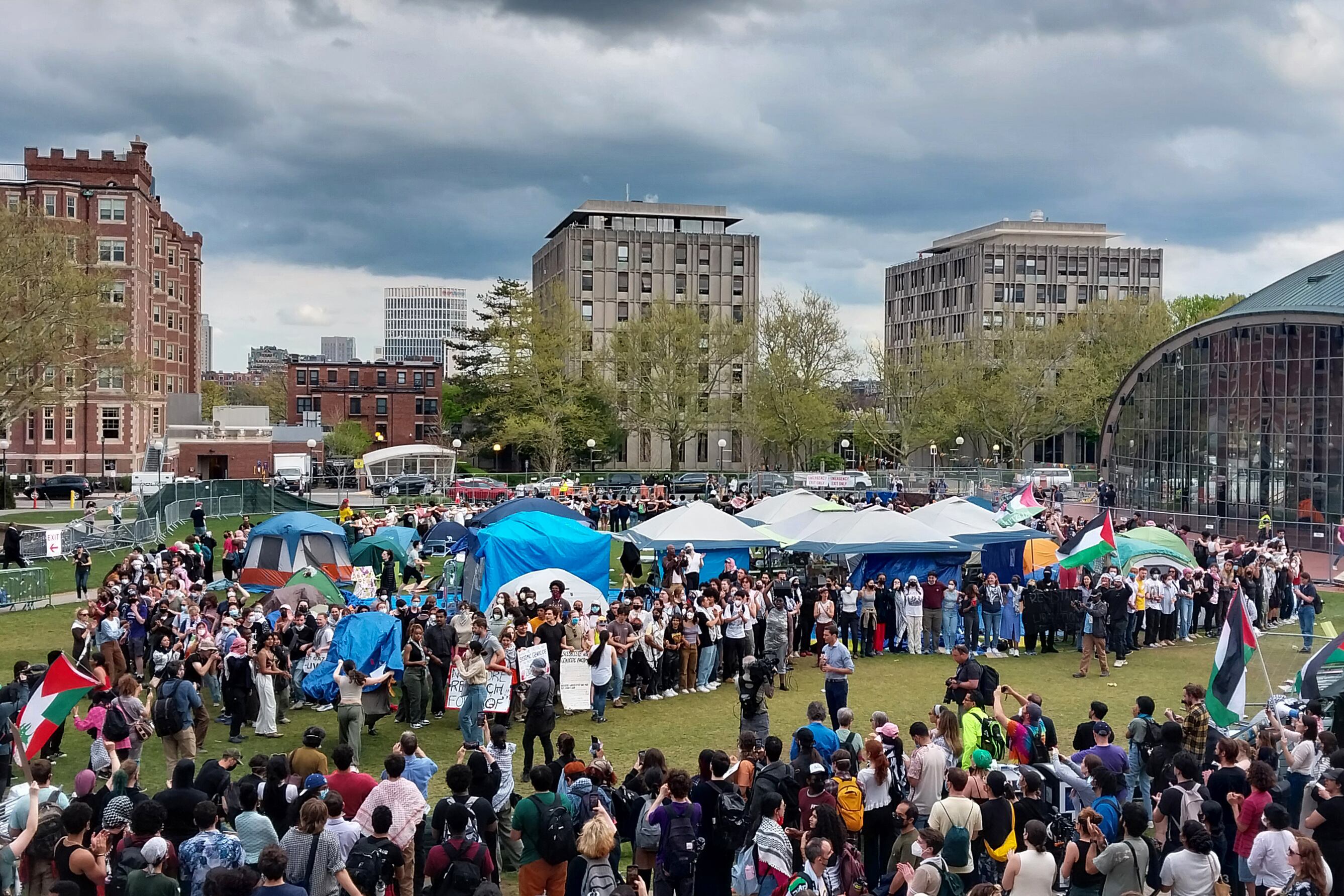 Protestas en universidad, EE.UU. Foto: EFE/Iñaki Estívaliz