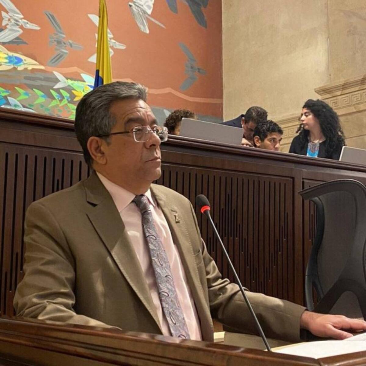 Un congresista no puede ser perseguido por sus opiniones: Torres a Partido Liberal