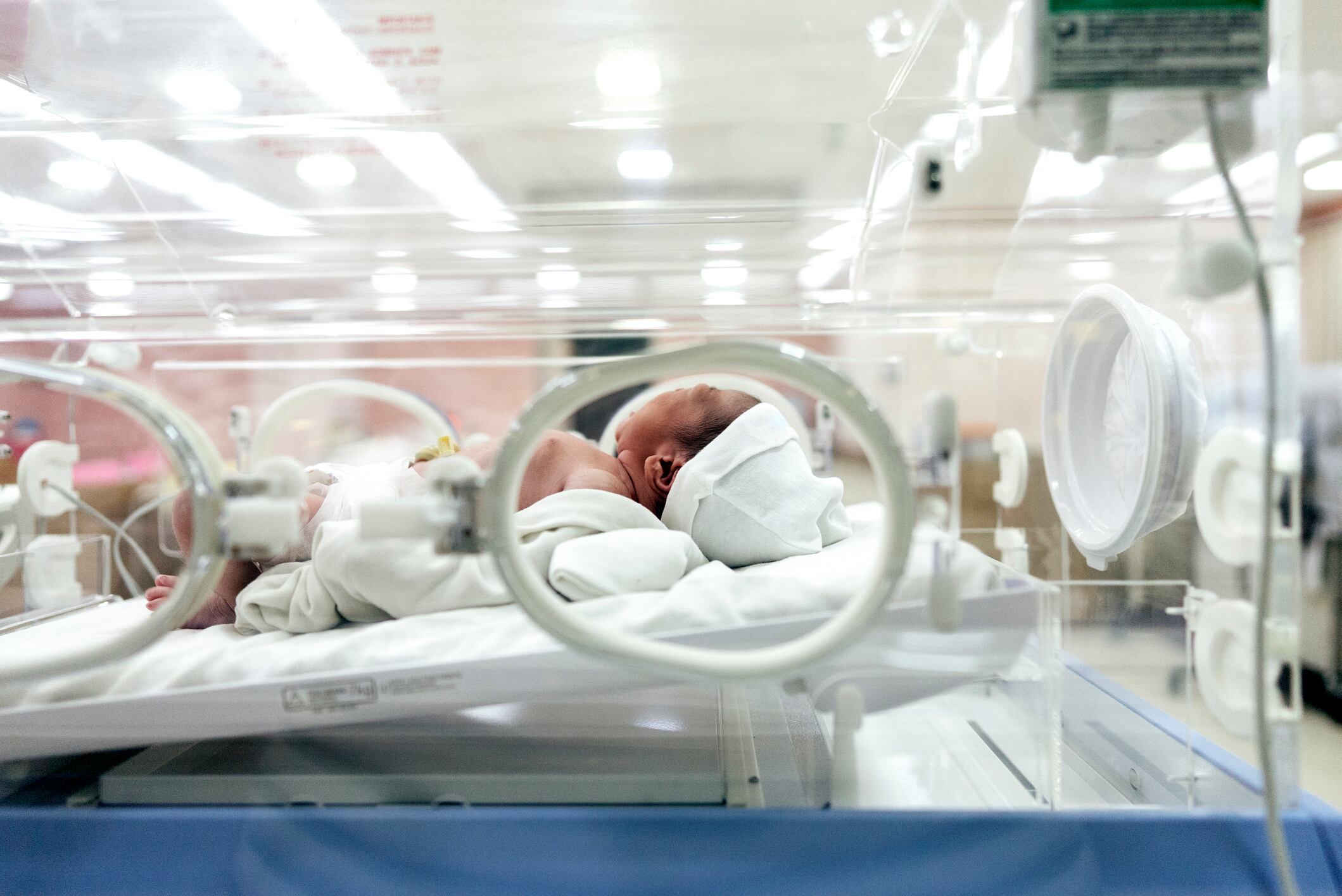 Aumento alarmante de cierre de salas de neonatología y pediatría en el país