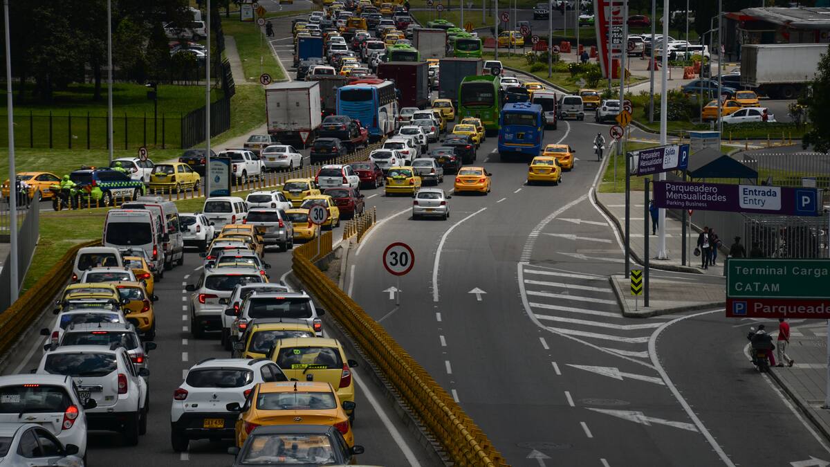 Movilidad responde sobre certificados trampa usados para evadir pico y placa en Bogotá