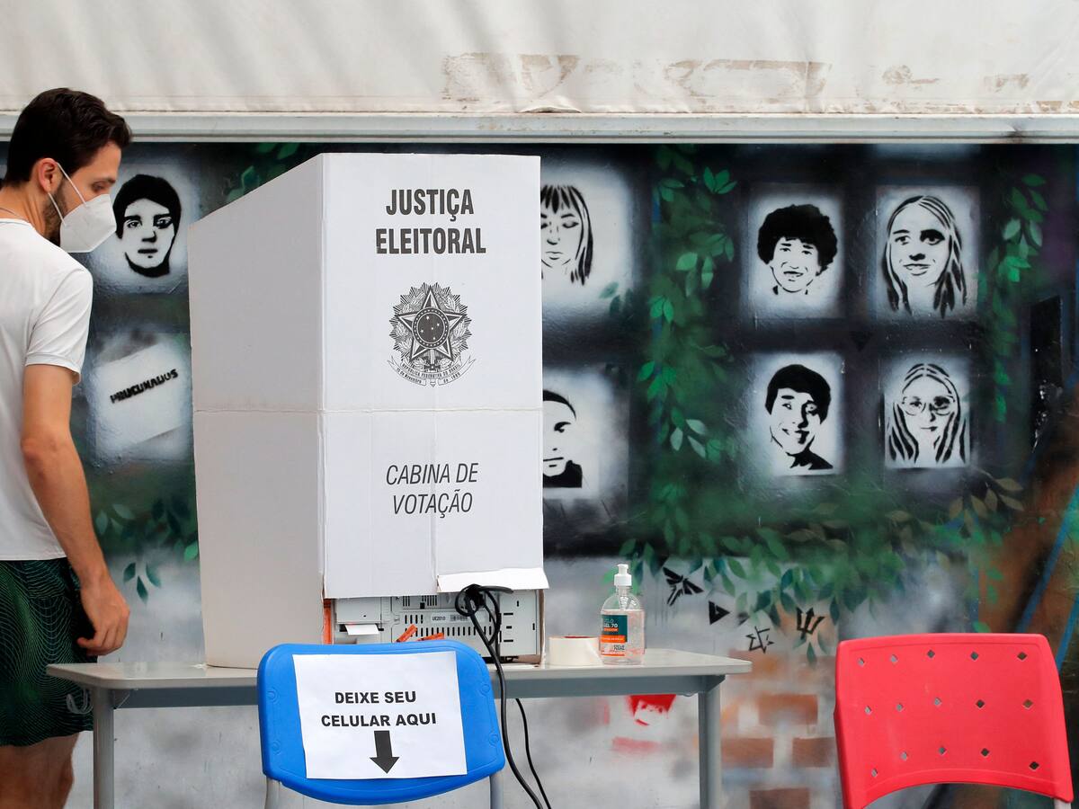 Elecciones en Brasil: comenzó la jornada para elegir entre Lula y Bolsonaro