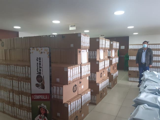 A través de la página y sus redes sociales la Lotería está guiando a los apostadores para que reclamen sus premios. Foto: W Radio.