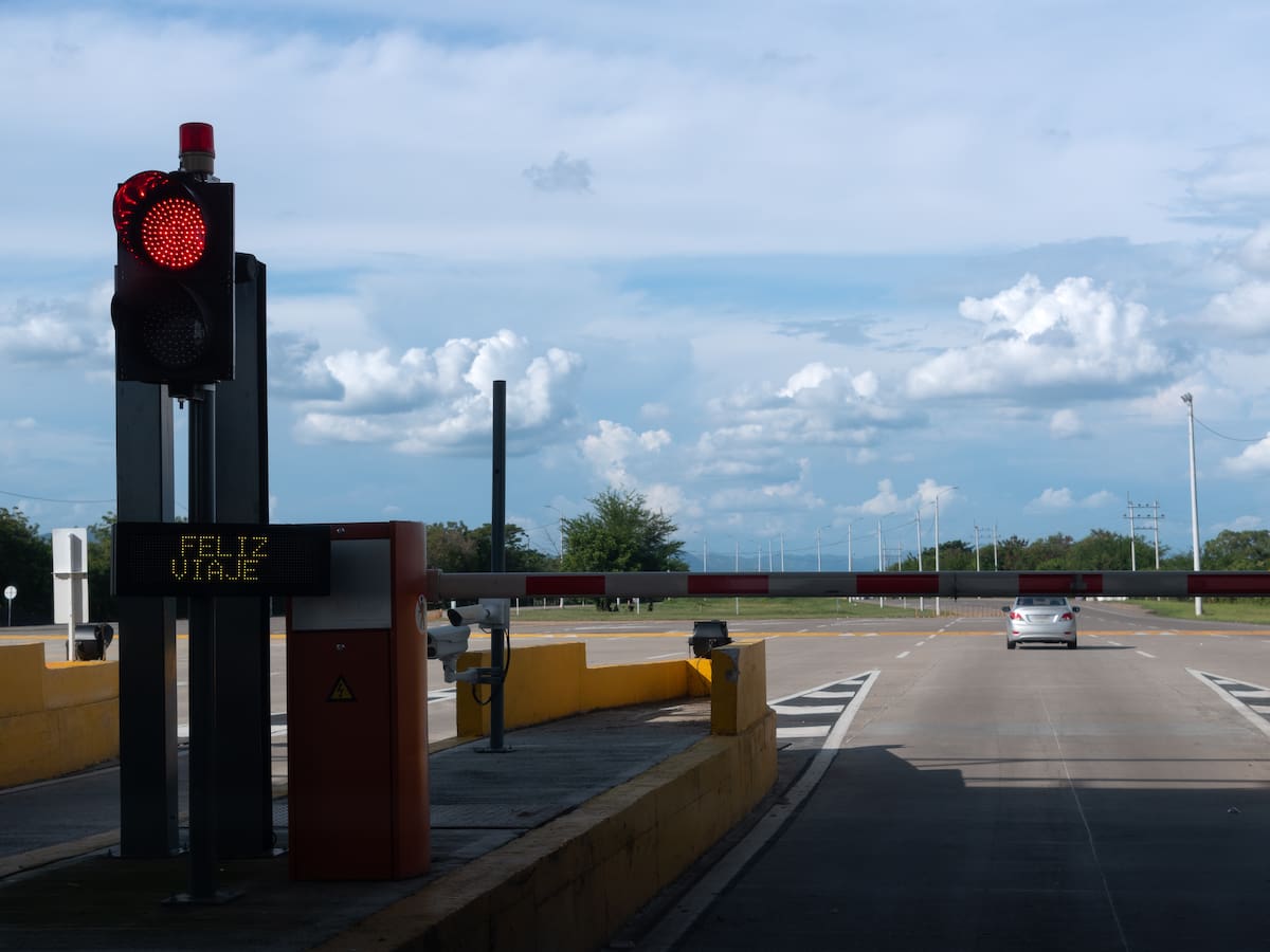 Listado de los vehículos que tienen beneficios a la hora de pagar peajes en Colombia