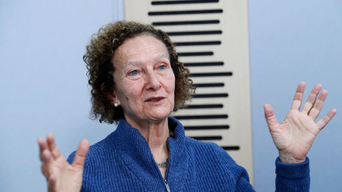 Tenemos la obligación de insistir en la paz, la guerra no nos sirve: Vera Grabe por diálogos con ELN