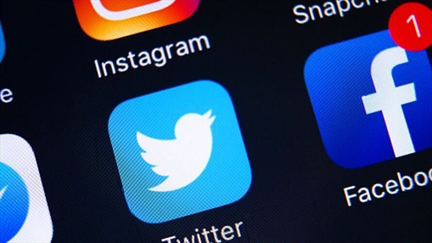 Twitter identifica y bloquea a numerosos estafadores que recurren al nombre de Elon Musk. Foto: Getty Images