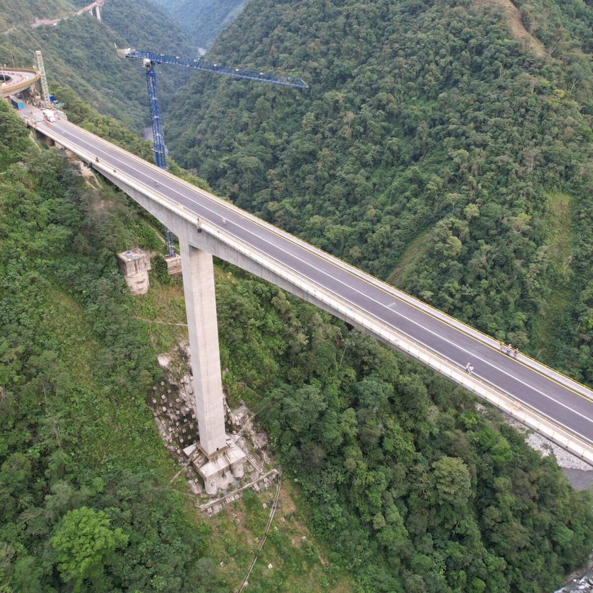 Aunque el nuevo puente Chirajara está listo, no se sabe cuándo se podrá usar