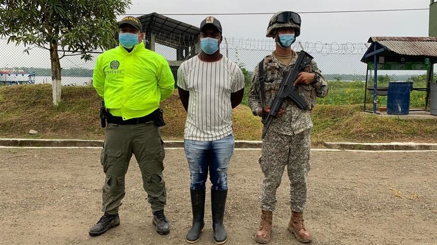 La Fiscalía le imputó los delitos de concierto para delinquir agravado en concurso heterogéneo con desplazamiento forzado y desaparición forzada. Foto: Fiscalía