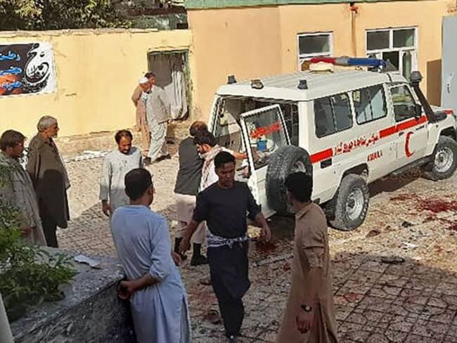 Realizaron un atentado contra una mezquita chií durante los concurridos rezos de los viernes.. Foto: AFP via Getty Images