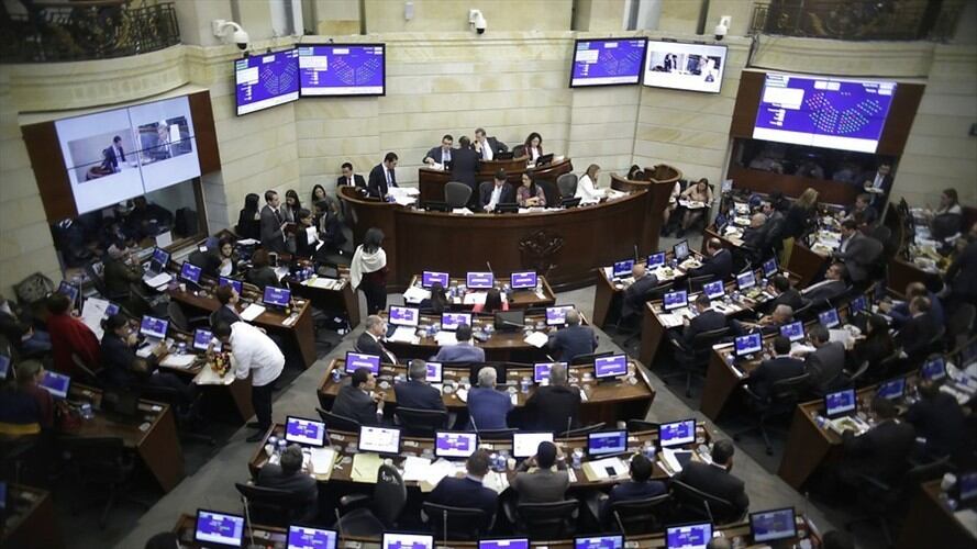 La gran novedad de la aprobación de la Ley de Financiamiento fue la aprobación en Senado de la sobretasa al sector financiero: 4% para 2019, 3% para 2020 y 3% para 2021. Foto: Colprensa