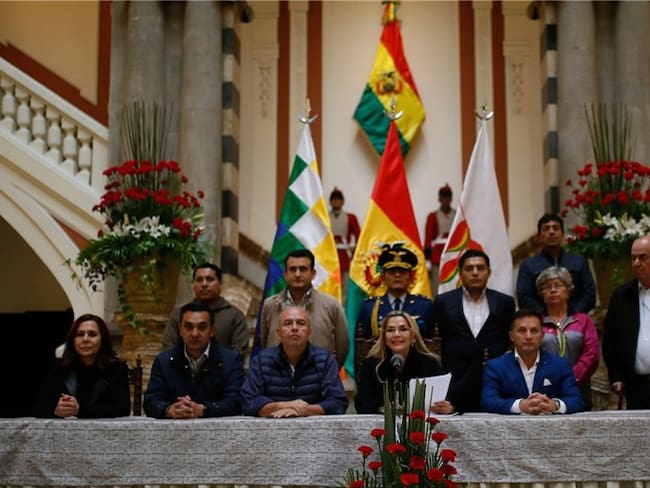 Avalan ampliación de mandato de Gobierno interino en Bolivia