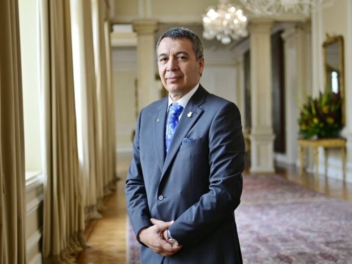 La billonaria cifra que el MinTransporte destinará a infraestructura de transporte social