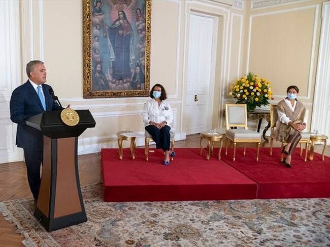 El presidente Iván Duque les ordenó a la directora del ICBF y a la consejera presidencial para la Niñez interponer nuevas denuncias contra la ‘Narcotalia’ y el ELN. Foto: Presidencia de la República