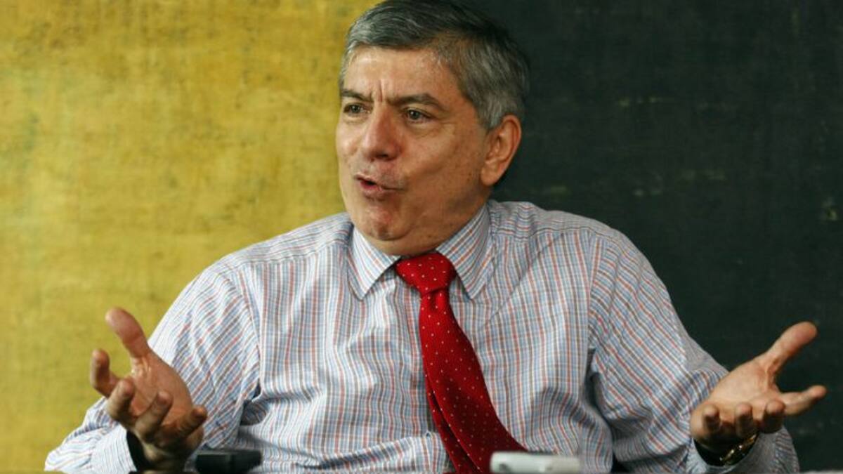 Gaviria pide a la procuradora Cabello que se oponga a “destrucción del sistema de salud”