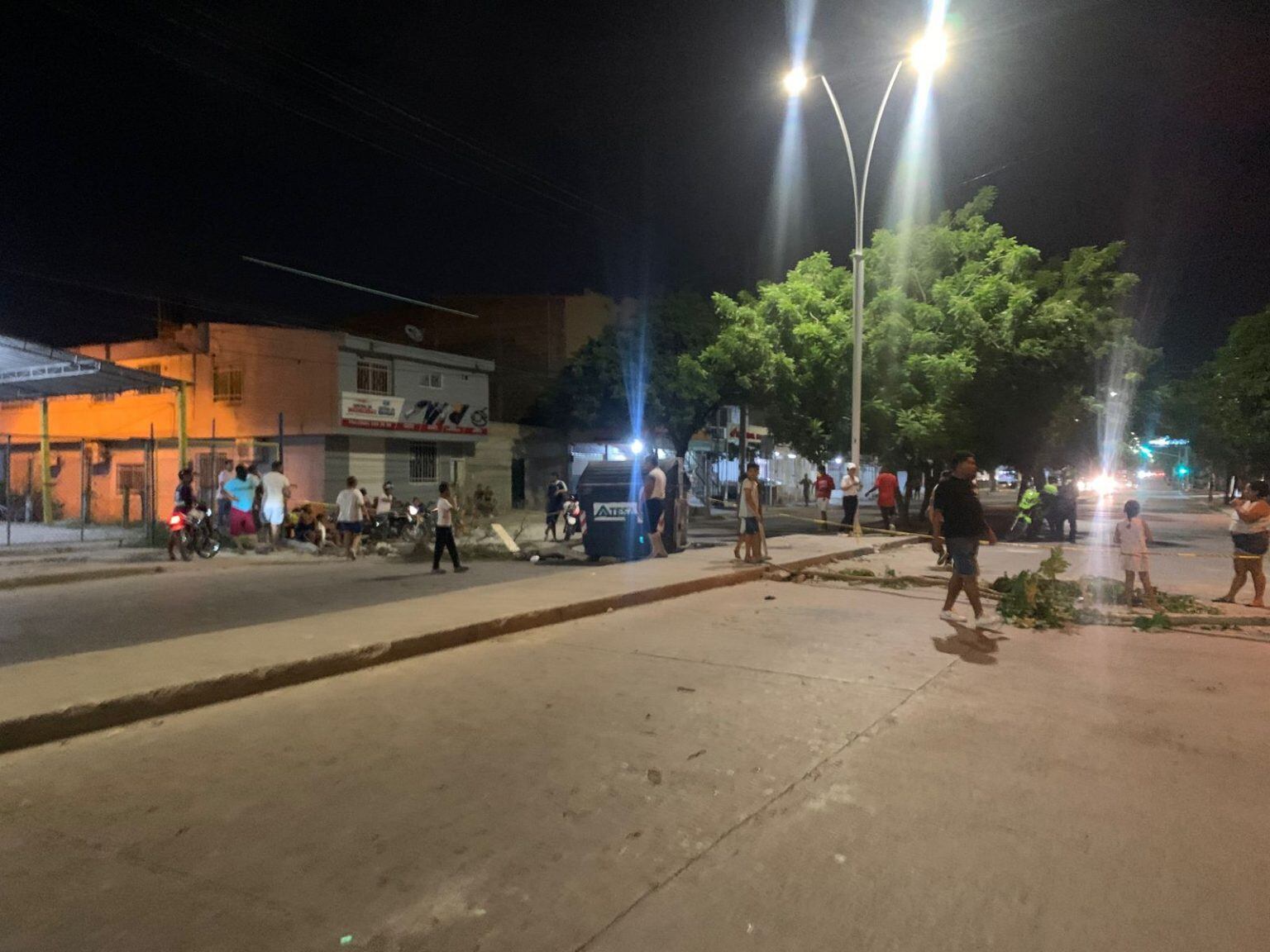 Bloqueo en vía de Santa Marta/ Cortesía