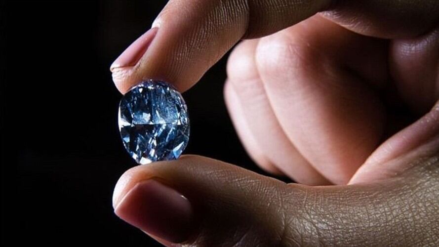 Las características del diamante van mucho más allá de su belleza. Científicos creen que tiene el potencial de revolucionar los métodos de almacenamiento de información.. Foto: BBC Mundo