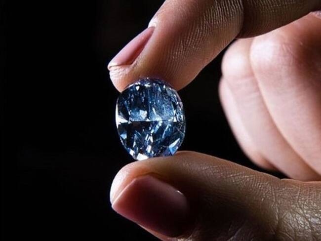 Las características del diamante van mucho más allá de su belleza. Científicos creen que tiene el potencial de revolucionar los métodos de almacenamiento de información.. Foto: BBC Mundo