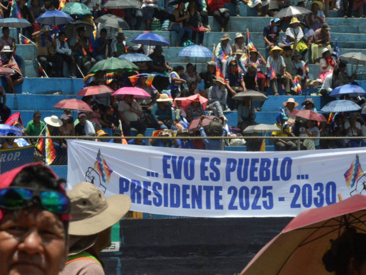 Marcha de seguidores de Evo Morales se dirige a La Paz. en Bolivia