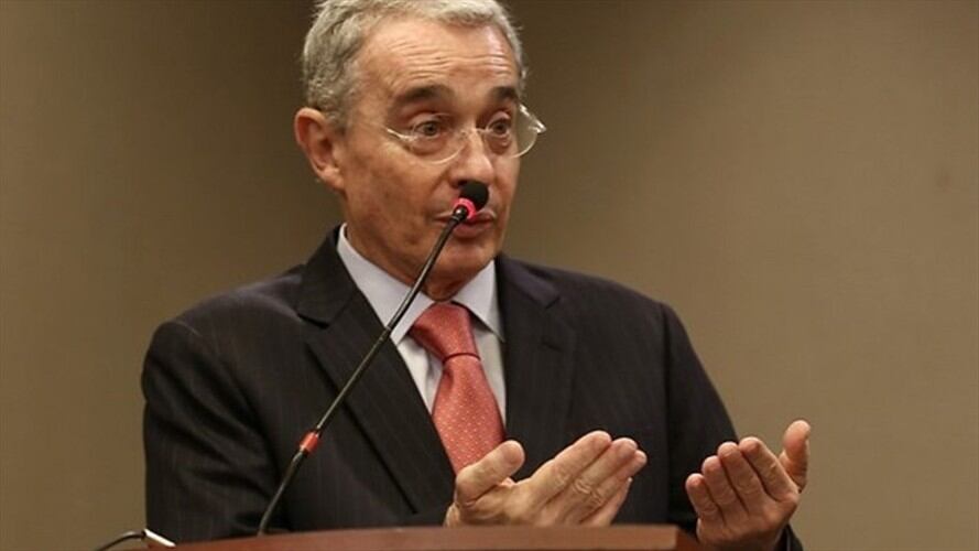 Uribe asegura que señalamientos de corrupción contra JEP podrían abrir puerta a derogarla. Foto: Colprensa
