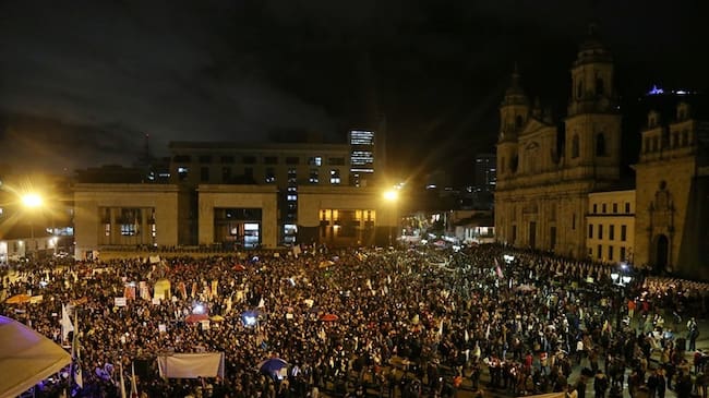 Colombianos marchan por la vida y condenan los asesinatos a líderes sociales. Foto: Colprensa