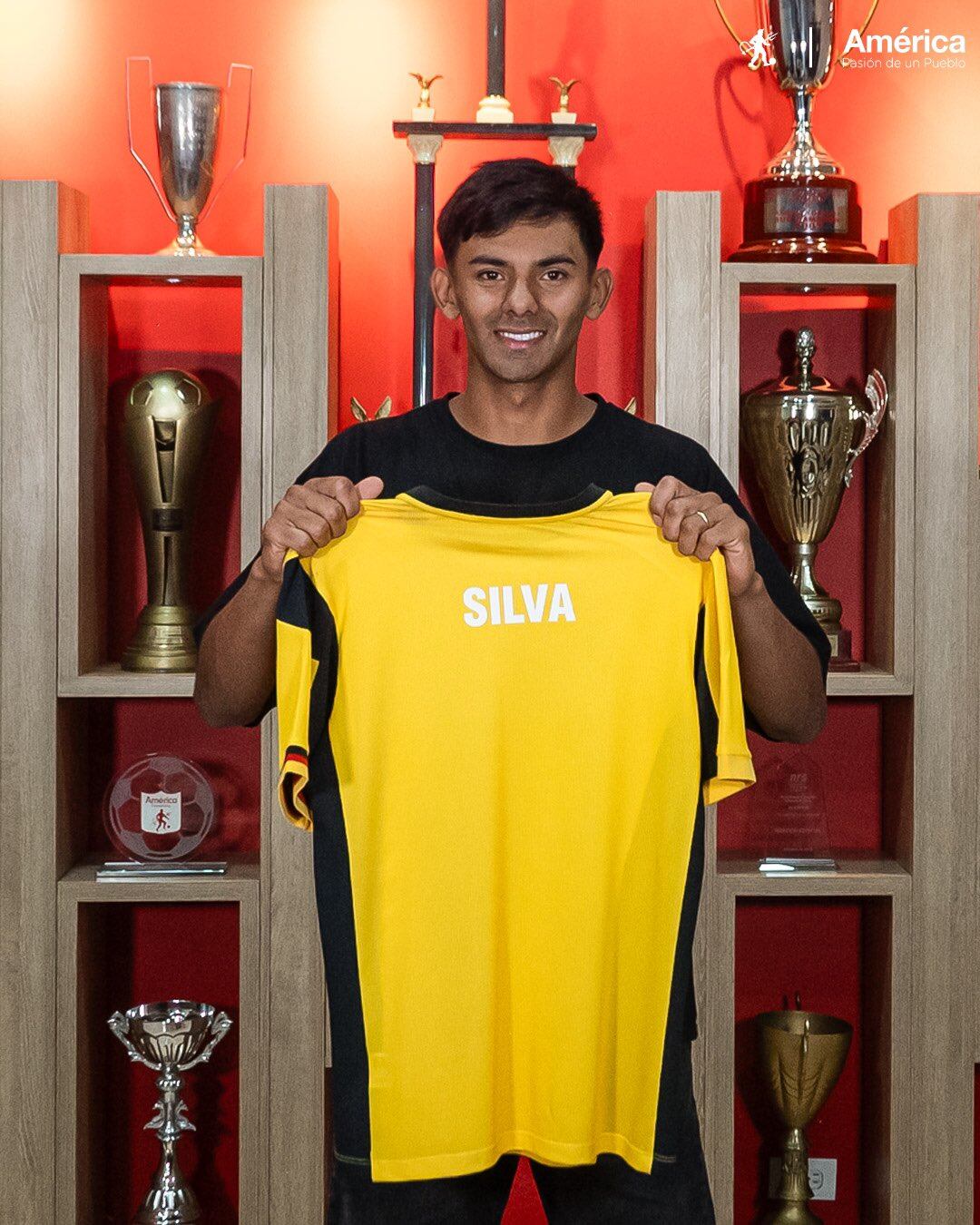 Santiago Silva. Foto: Twitter América de Cali.