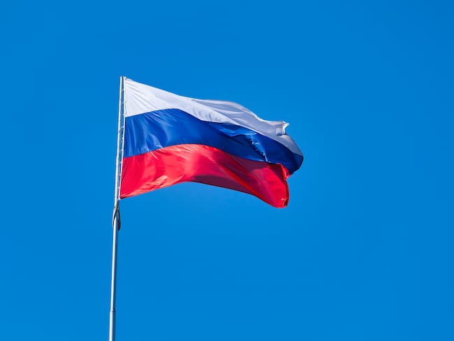 Imagen de referencia de bandera de Rusia. Foto: Getty Images.