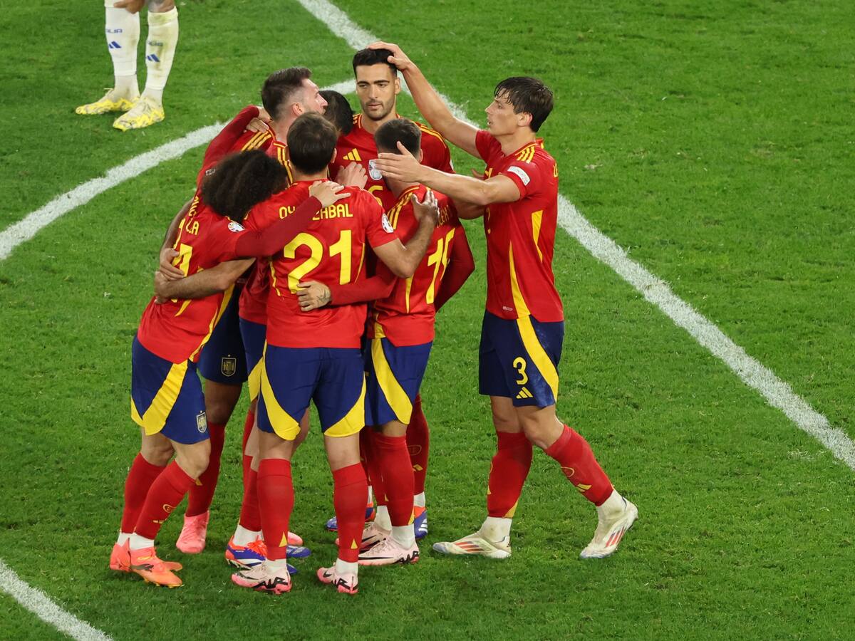España a octavos de final de la Eurocopa: derrotó 1-0 a Italia a través de un autogol