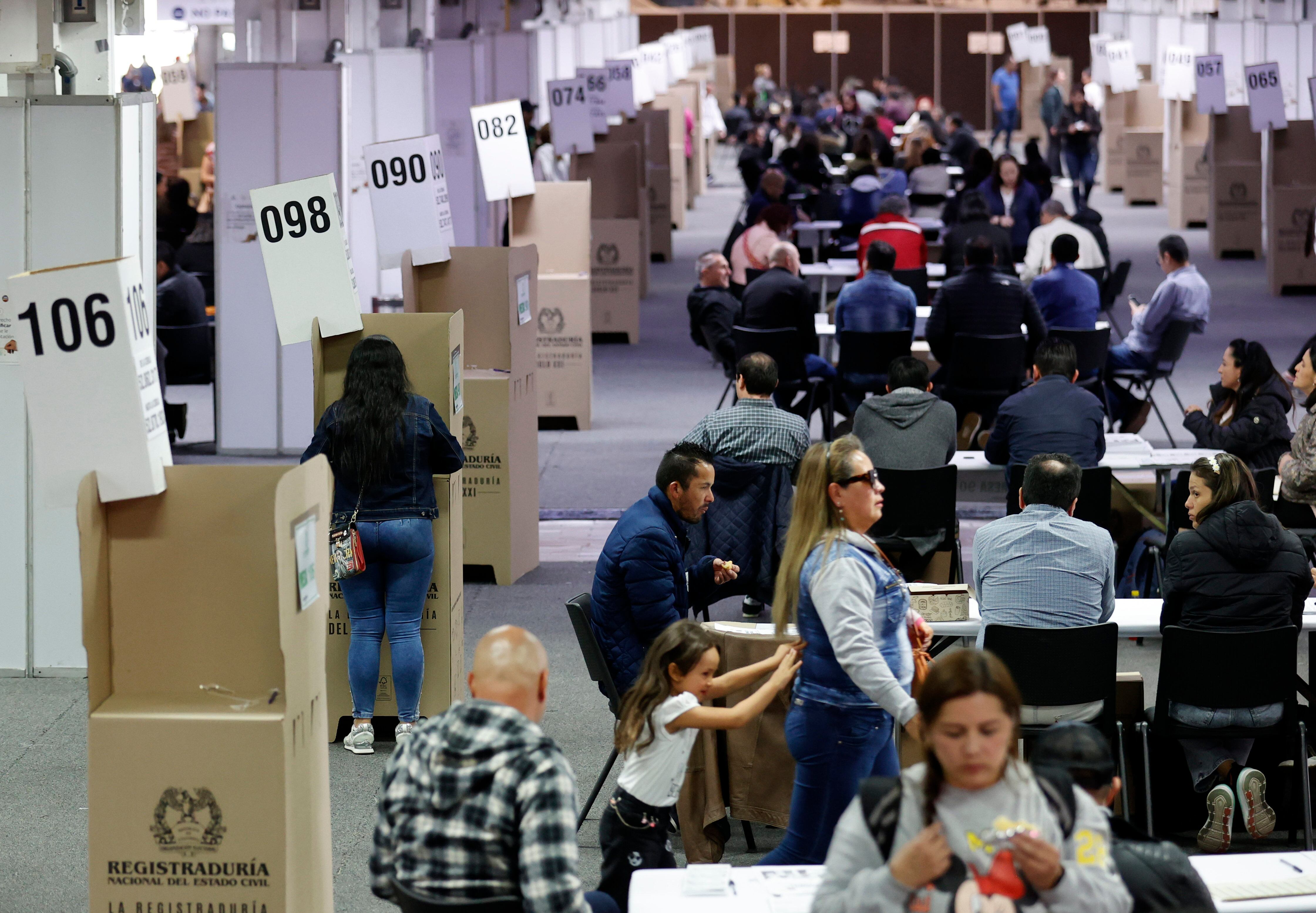 Elecciones regionales y locales en Colombia. EFE/ Mauricio Dueñas Castañeda