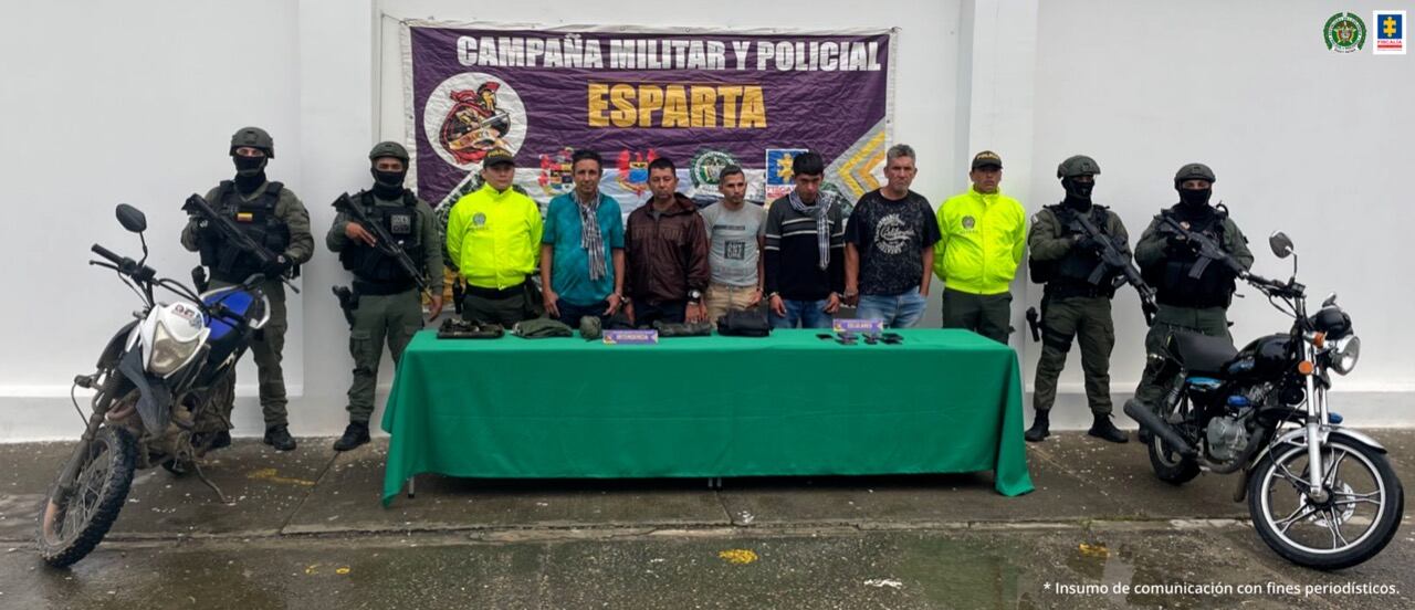 Presuntos disidentes de alias ‘Johnn Mechas’ fueron capturados. Foto: Cortesía Fiscalía.