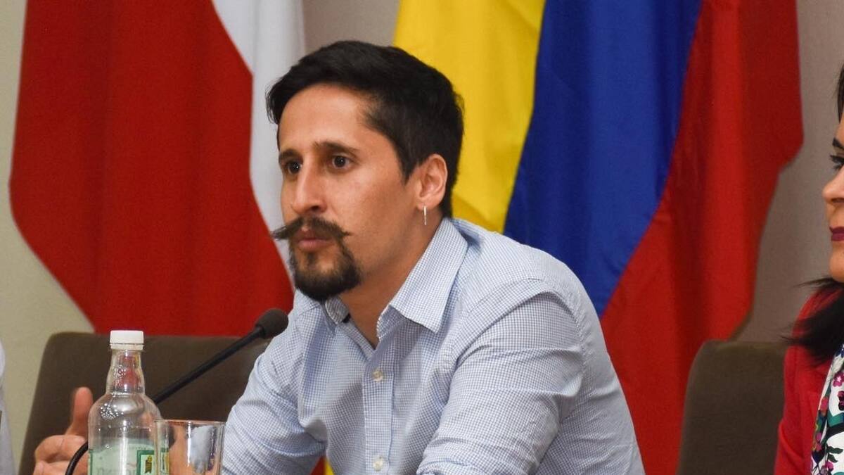 Sebastián Guanumen sería el nuevo embajador de Colombia en Chile