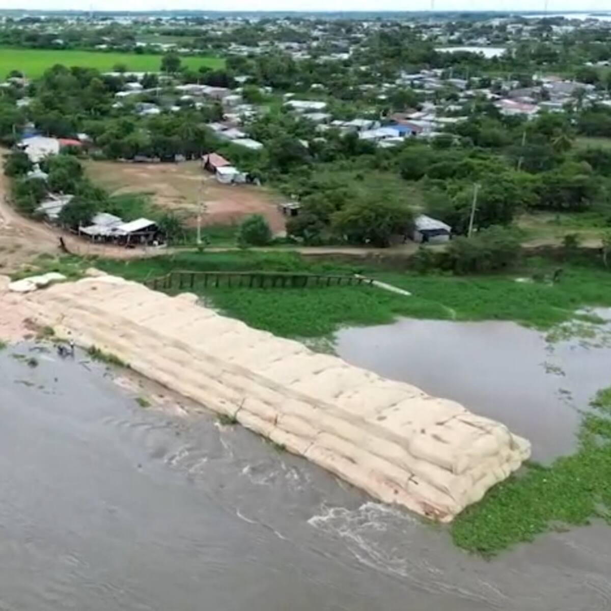El derrumbe de las casas es inevitable: UNGRD sobre colapso de jarillón en Girardot