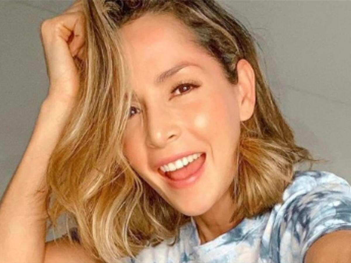El pequeño bikini de Carmen Villalobos que mostró mientras se bronceaba