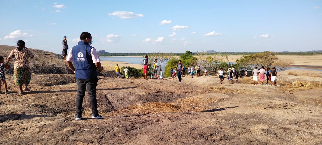 14 de enero de 2022. En la tarde de este viernes la Defensoría del Pueblo reveló que los enfrentamientos entre el ELN y las Disidencias de las Farc, que han dejado graves estragos humanitarios en Arauca, se estarían presentando también en territorio venezolano, razón por la cual familias del vecino país están siendo desplazadas y arribando a Colombia en búsqueda de protección. (Colprensa-Externos)