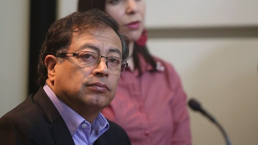 "El COVID, las cuarentenas y el uso intensivo de redes nos han alejado en los dos últimos años de la población más pobre del país": Gustavo Petro. Foto: Colprensa / ÁLVARO TAVERA