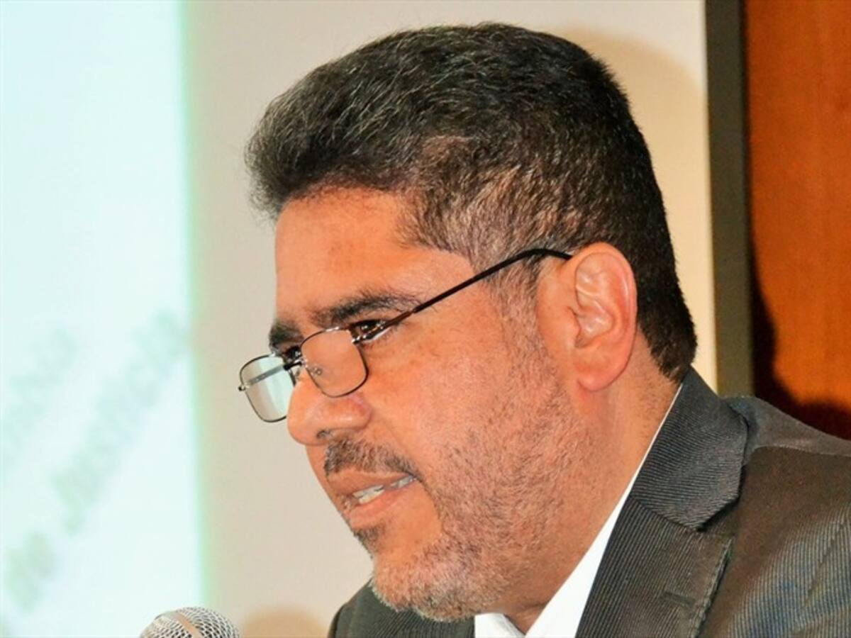 Partido Conservador ahora apoyará a Carlos Hernán Rodríguez para la Contraloría