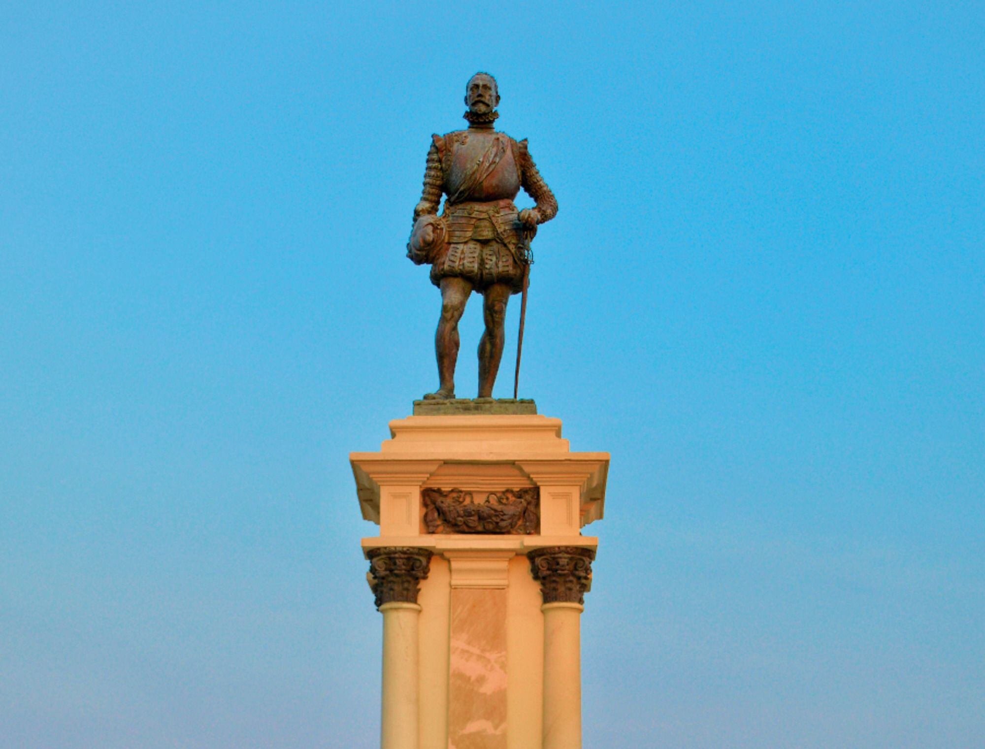 Monumento a Don Rodrigo de Bastidas/ Alcaldía de Santa Marta