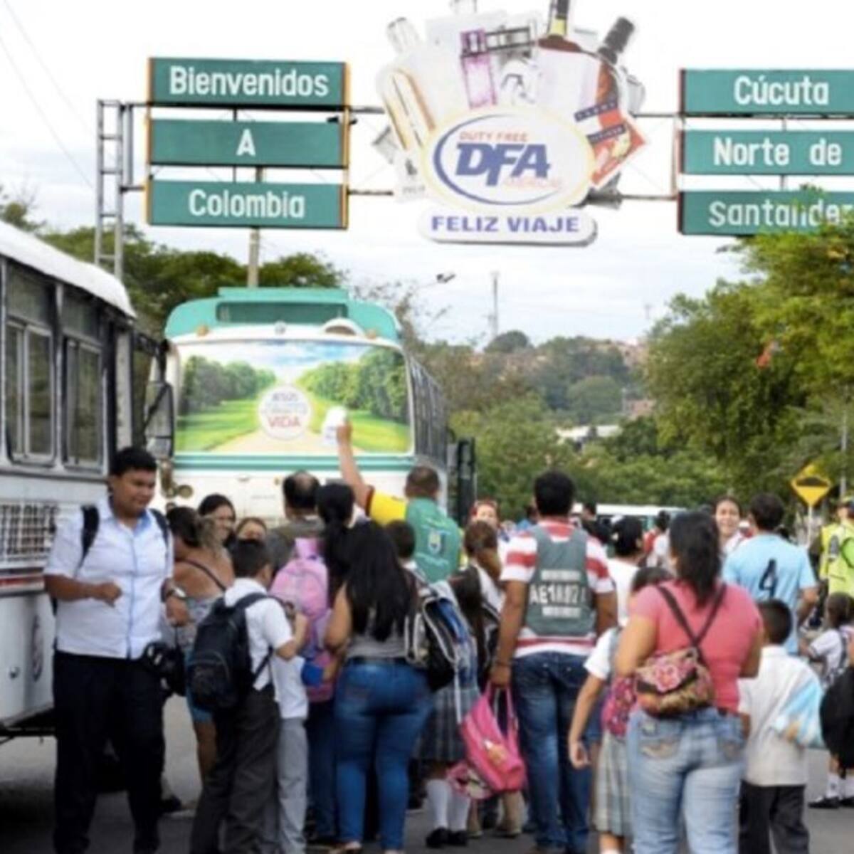 Transporte fronterizo debe adquirir pólizas para prestar su servicio en Colombia