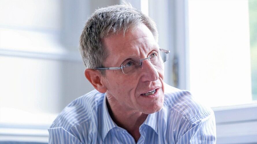 Emilio Archila, vocero del Gobierno en los diálogos, dijo en Sigue La W que son muy importantes los avances que se están teniendo para que se levanten los bloqueos.. Foto: Colprensa - Camila Díaz