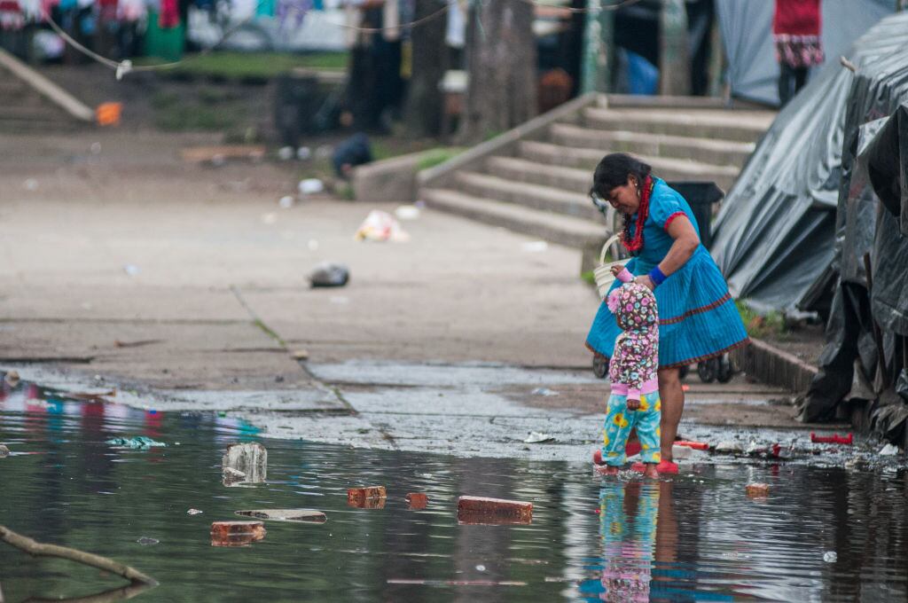Campamento indígena Emberá en Bogotá. Foto: Chepa Beltran/Long Visual Press/Universal Images Group via Getty Images.