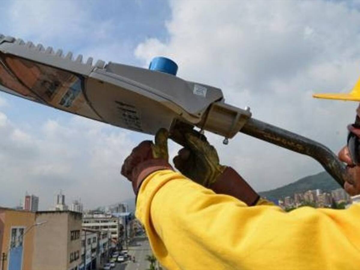 Planeación Nacional alerta por irregularidades en el alumbrado público