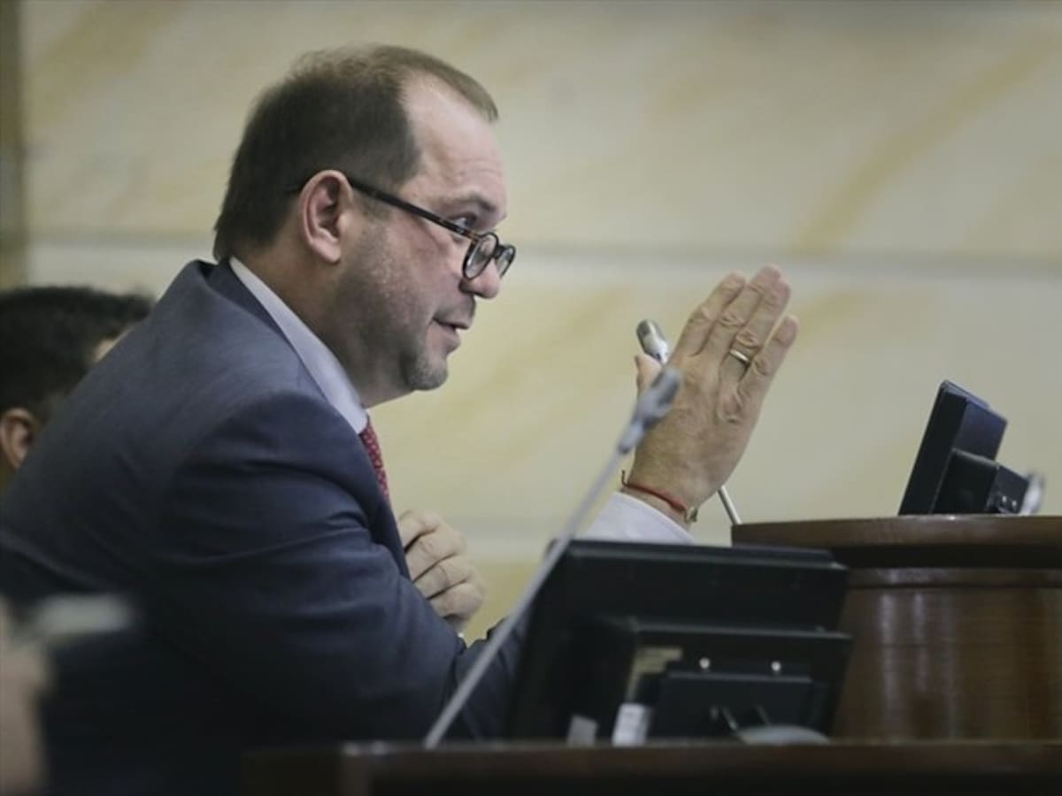Lidio García le pide a los entes de control que investiguen señalamientos de Vicente Blel