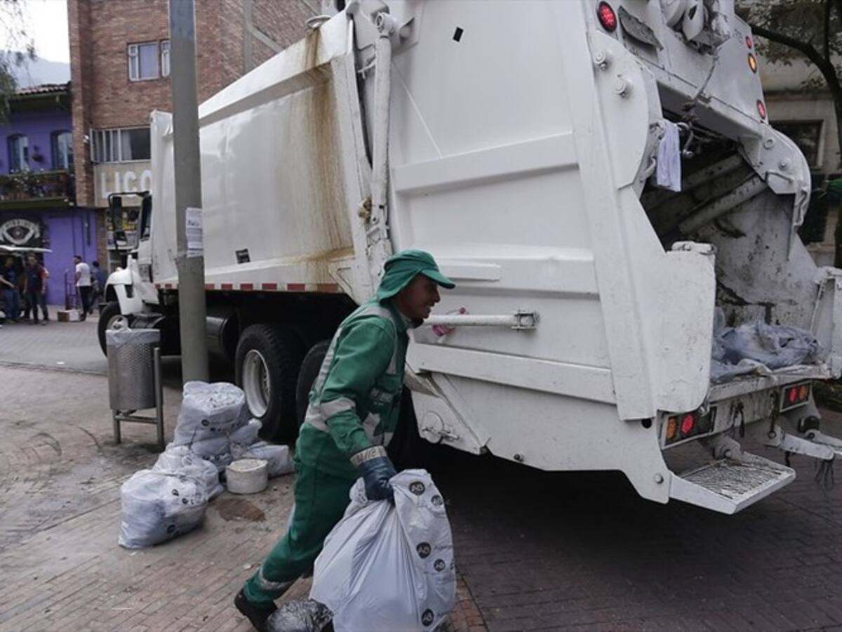Superservicios multó a cuatro prestadores del servicio de aseo en Bogotá